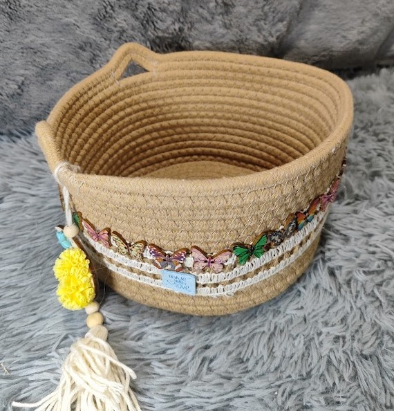 Cesta de tela con forma de gatito en tamaño L decorada con mariposas, borlas y encajes